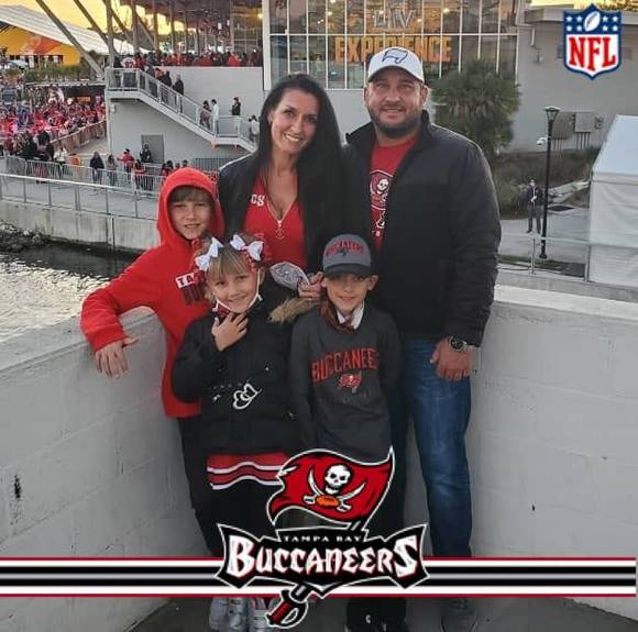 Meet your Posher, Amanda - Picture 1 of 1